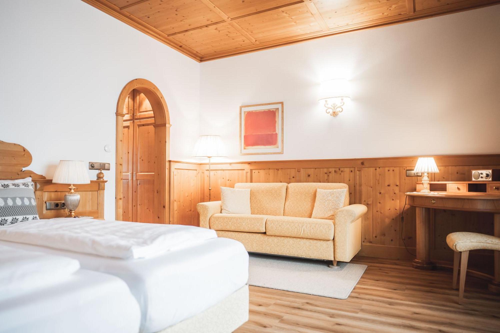 Hotel Gratschwirt Доббиако Экстерьер фото